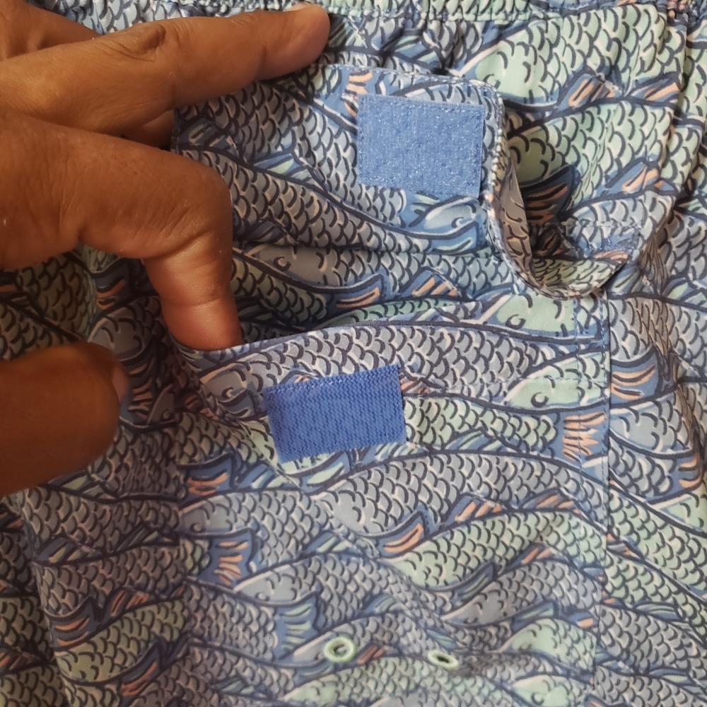 Vineyard vines fish print swim short mens size L - Picture 6 of 12